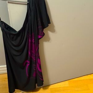 BEAUTIFUL one sleeved top